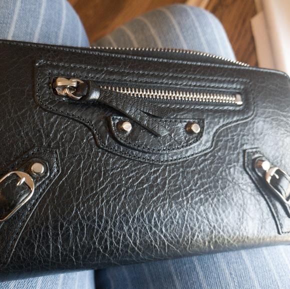 Balenciaga Arena wallet in Black - Picture 7 of 7